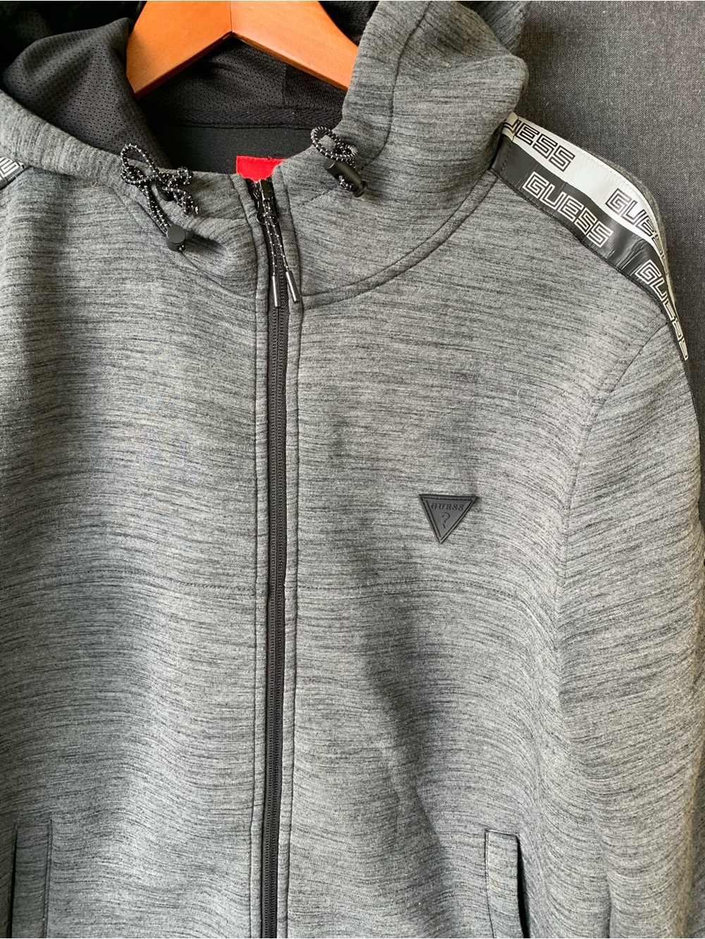 Guess Gray Hooded Zip-Up Sweatshirt Jacket Branded Sleeve Tape Adult Medium - Picture 2 of 7